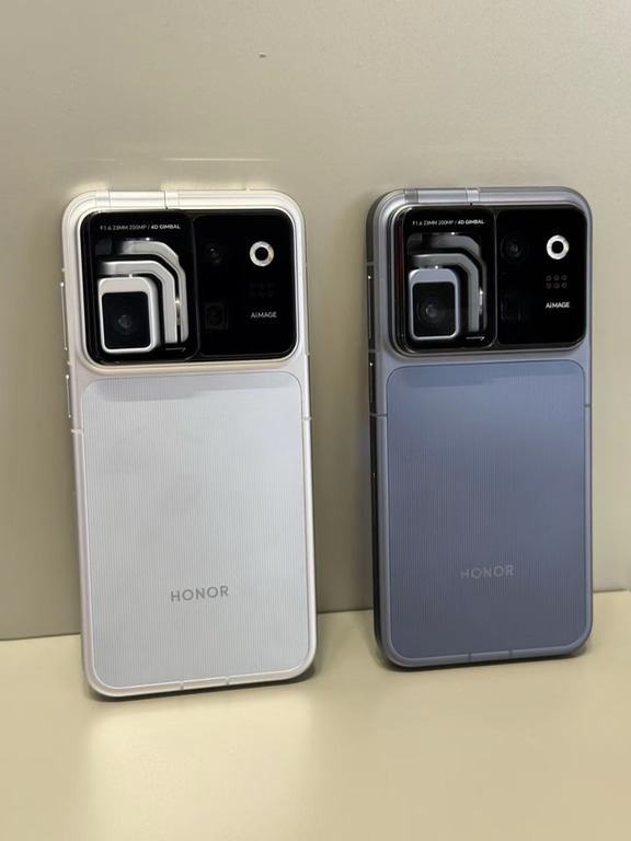 荣耀RobotPhone 行业遥遥领先体验感和大疆Pocket4基本一致！可拍摄4K120帧超大青海湖电池加持！#荣耀robotphone