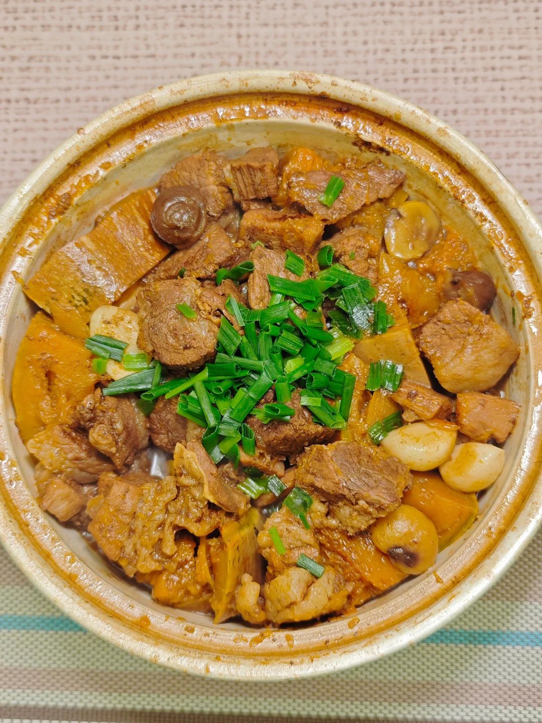 🥢复刻下西贝的“板栗南瓜牛腩煲”