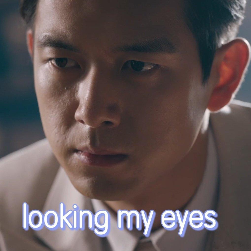 #我不是大师第九集封神#谁还没看《我不是大师》第九集，骗中骗一环套一环，根本猜不到下一秒会发生什么。钱家本想算计别人，到头来自己深陷泥潭。周文心的复仇线看得揪心又爽快，人物的情绪张力拉满，这种全程高能的剧情，真的好久没遇到了。#爱奇艺我不是大师# ​