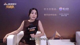 #Ella谈和黄子弘凡合作#Ella采访聊合唱幕后，黄子弘凡连夜赶工排练，真的特别辛苦 ​