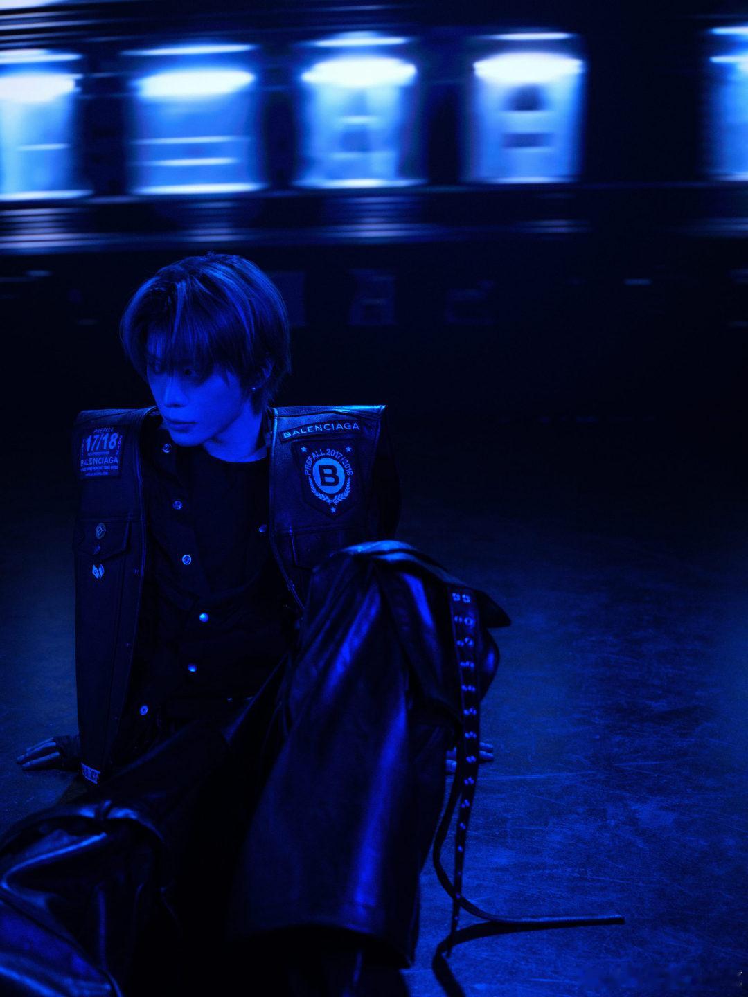 #范丞丞新专skyfall# fcc#范丞丞ins发抽烟照#fcc#范丞丞# 

哥哥好帅！新歌好好听！mv好酷！😎

​