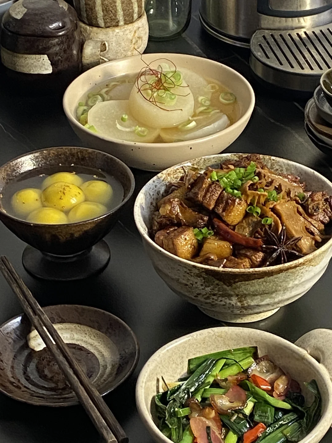 今日菜谱📜笋干烧肉 蒜苗炒腊肉 大黄米汤圆