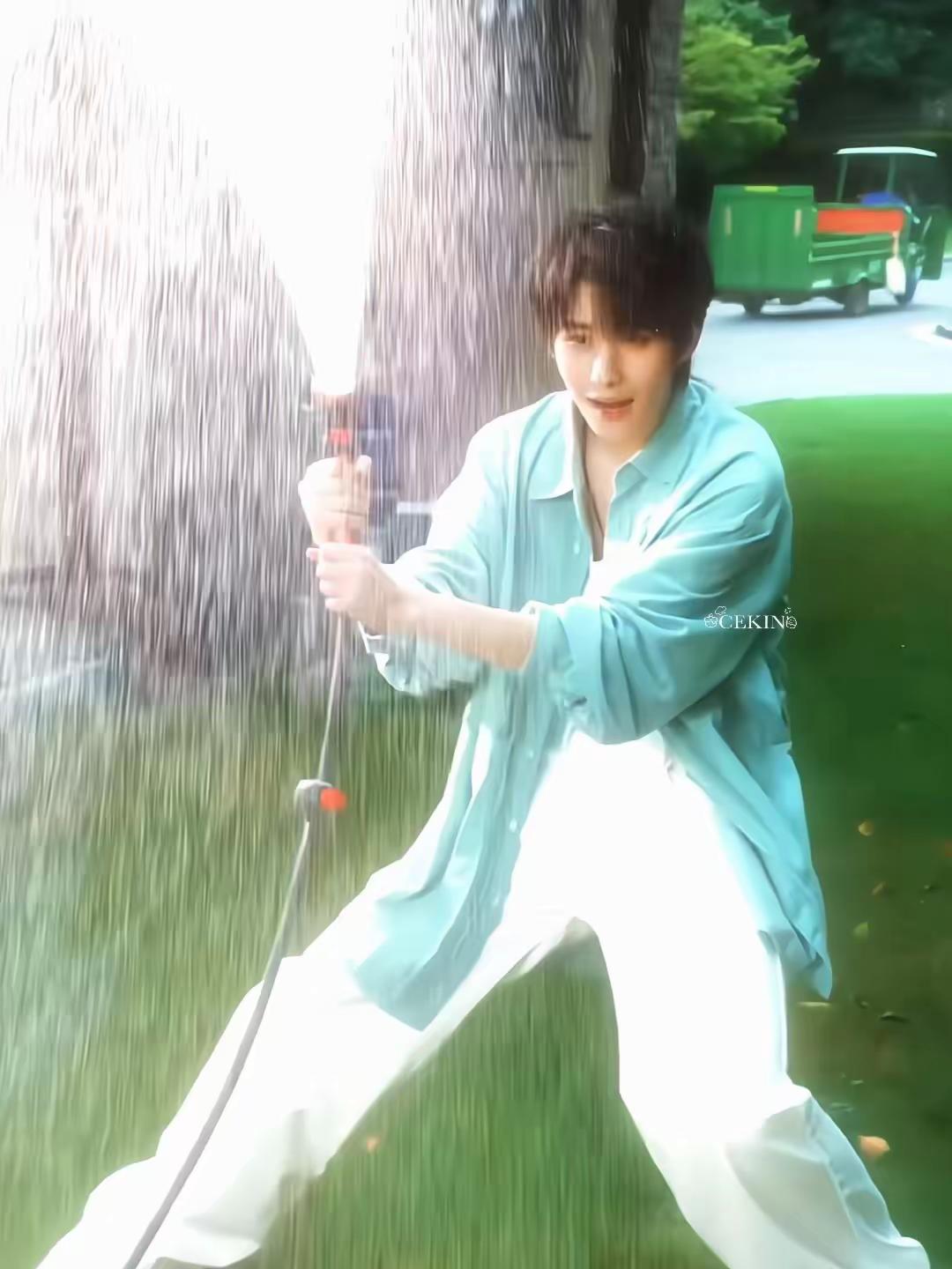 余辰干开启美高生活