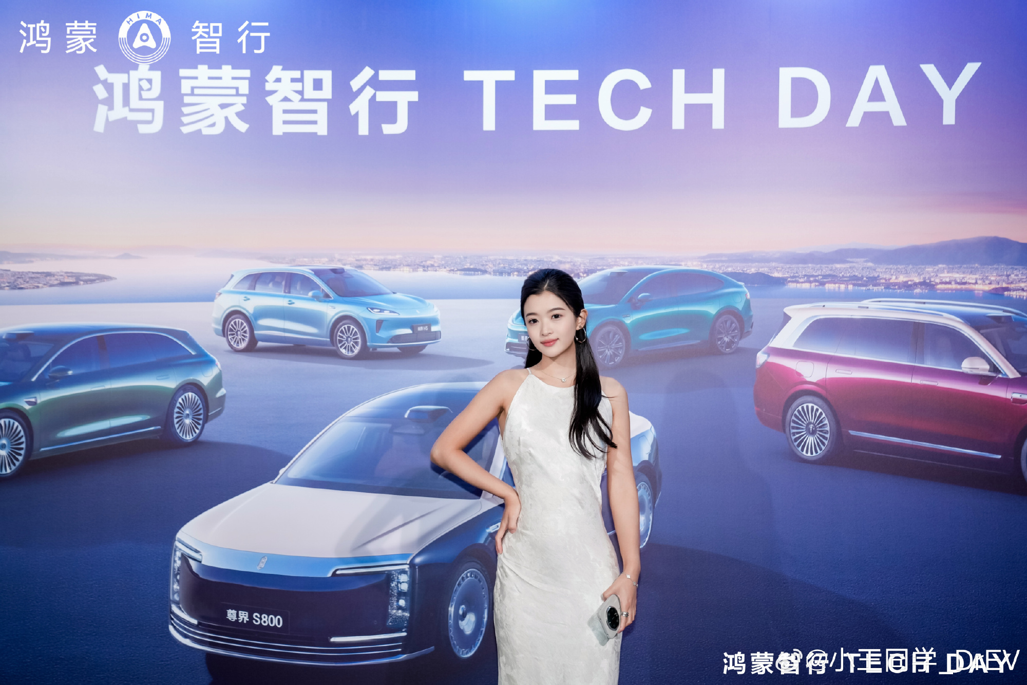 今天参加了鸿蒙智行TECH DAY，主要讲「底盘」。  这场TECH ...