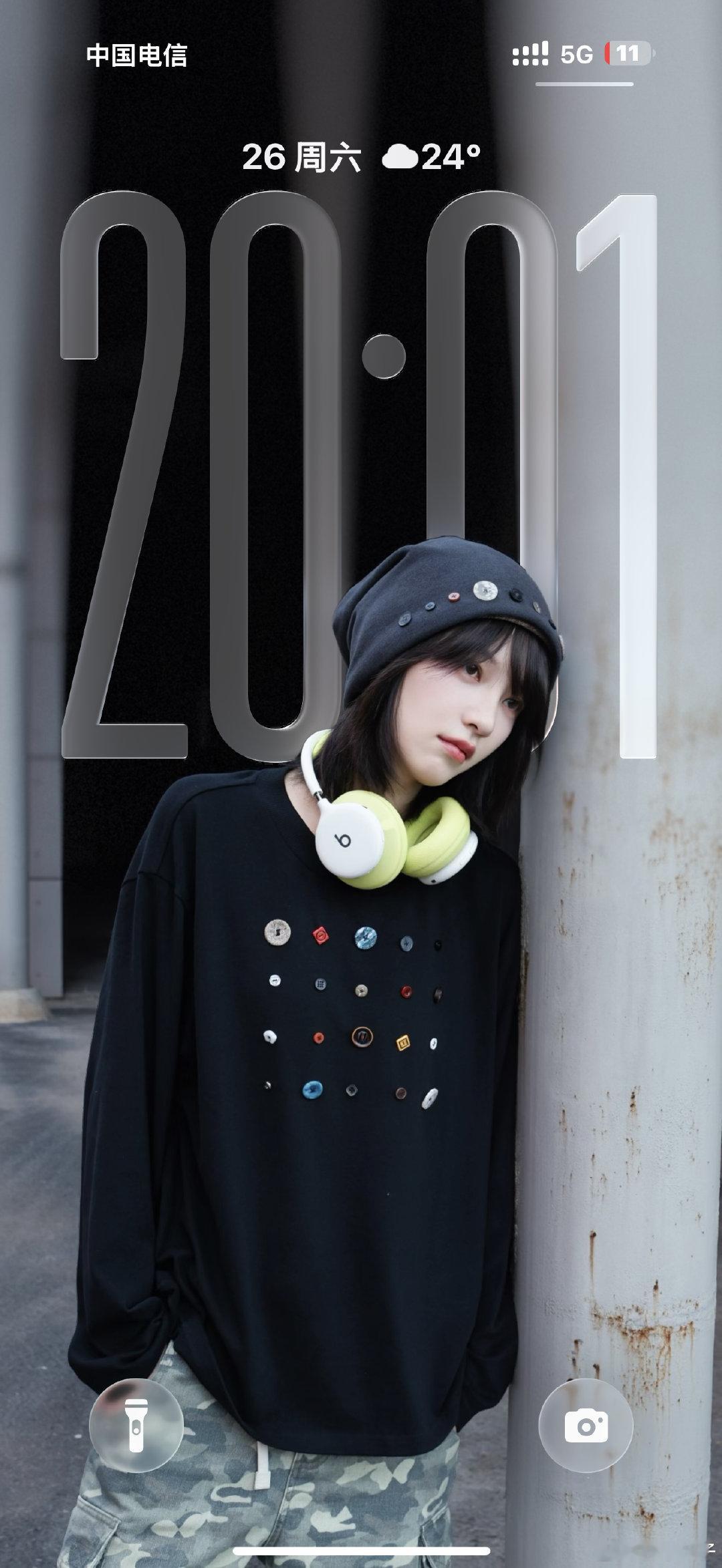 #黄灿灿[超话]#  已严肃换上[女孩儿][女孩儿] ​
