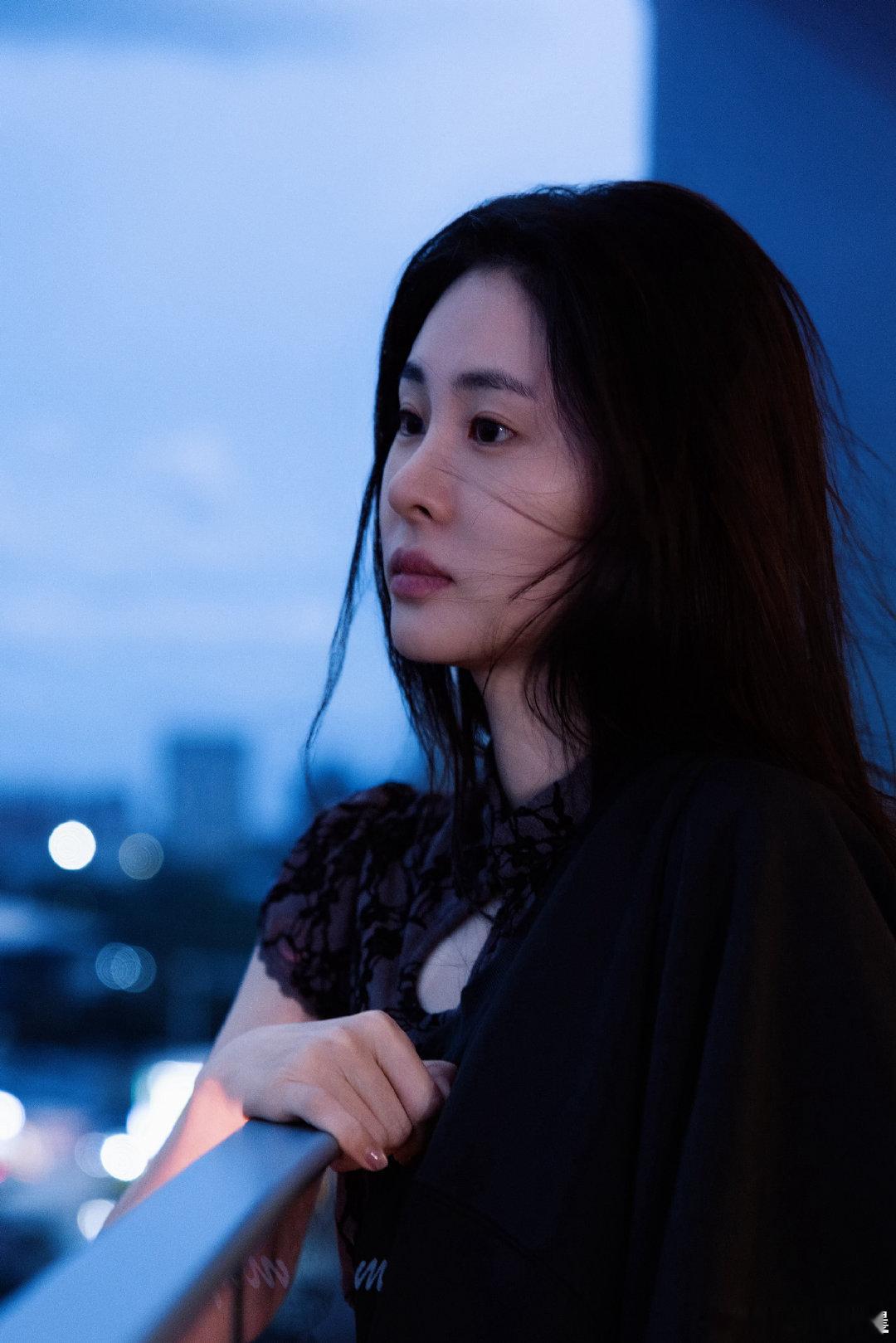 #张碧晨[超话]# zbc#张碧晨内地女一# zbc#张碧晨# zbc#张碧晨演唱尚公主ost我护我# 

如果我的心是天平 那全部都为你倾斜

​