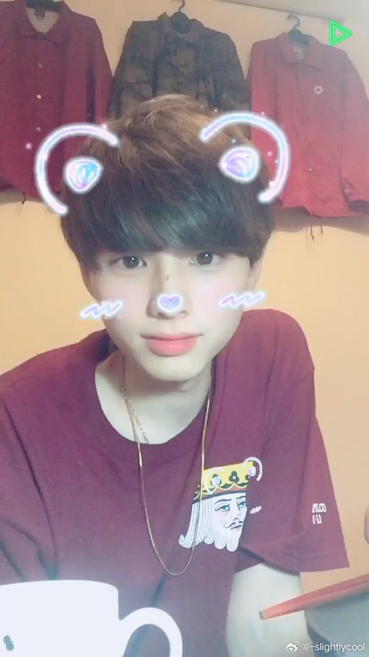 #本田响矢[超话]#  早期直播（带特效版[兔子] ​