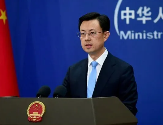 外交部再回应中方试射导弹。表面上看是太平洋小国感到不安，实际上这些小国背后站着美国、澳大利亚等国家，他们经常在中国周边闹事，最是担心和焦虑中国的军力增长。当然，也是他们煽动这些小国渲染中国威胁论，造谣抹黑。9月4日，外交部再次回应太平洋岛国不满中方试射导弹问题：中方已多次就此阐明立场。中国坚持走和平