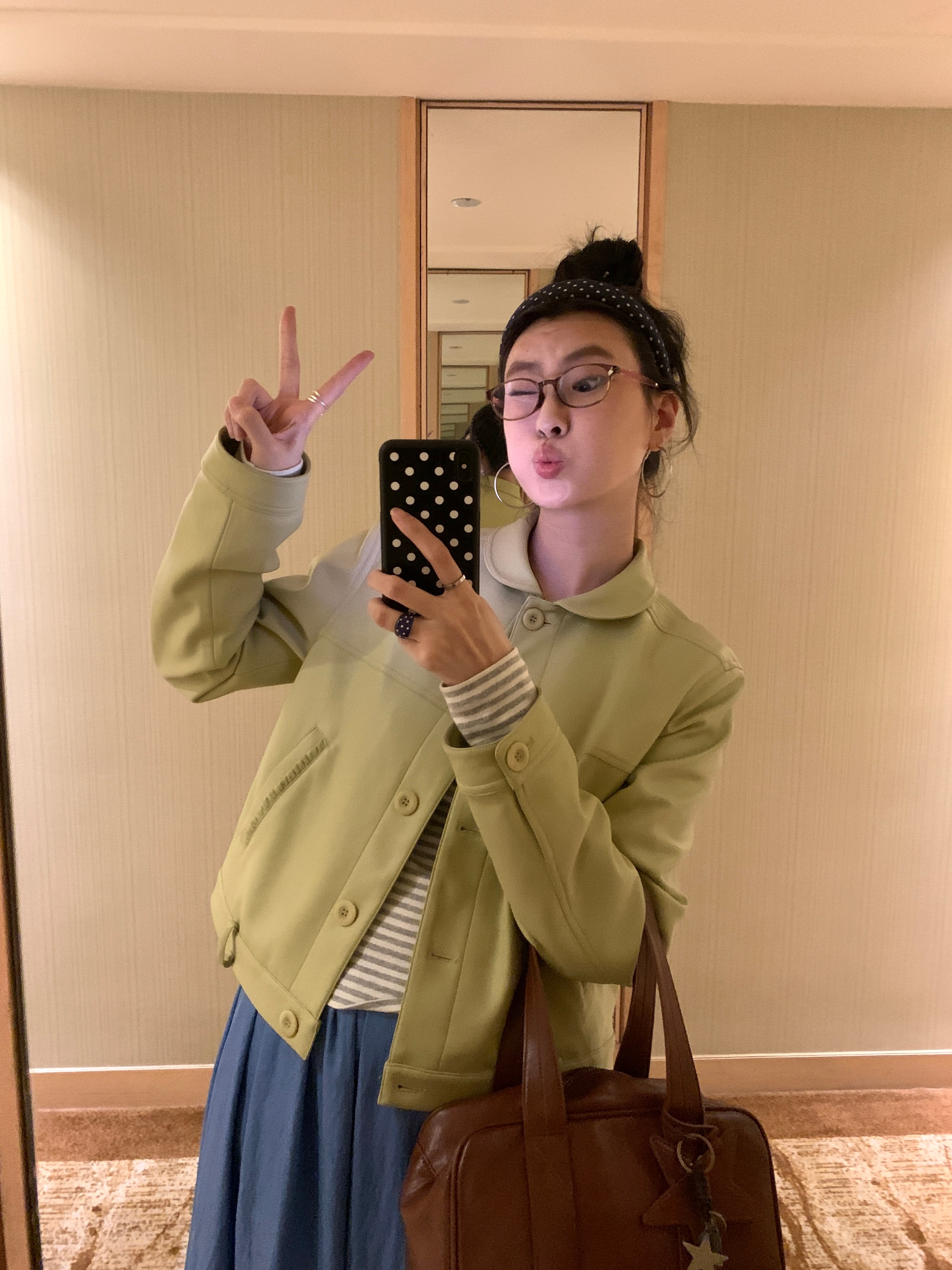 皮衣扣起来也超好看🐤 ​​​
