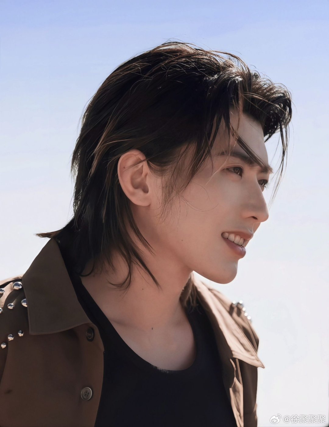 #蔡徐坤[超话]# 幸福就像是隐藏在电影的彩蛋#蔡徐坤[超话]##蔡徐坤抢票# ​