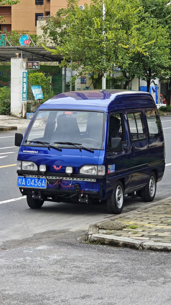 以前，它是下乡干活的面包车！