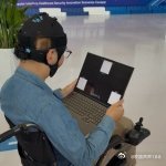 医疗健康领域脑机接口何时“飞入寻常百姓家” 用大脑意念控制轮椅、机械臂、无人机……这不是科幻电影中的画面，而是发生在9月21日-22日举办的全球脑机接口×医保创新场景大赛（以下简称“大赛”）现场的真实情景。来自清华大学生物医学工程学院的博士生李晓阳，研究脑机接口已近9年，他和团队参加了大 ​