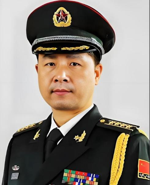 他是继钱学森以来，国家非常重视的人才，连美国人都非常忌惮他，他就是我国著名的“反导专家”陈德明！

在大国国防的博弈格局里，能抵御远程导弹的反导技术，是守护一国安宁的核心底牌。

很多普通人聊国防，大多只知道我们手里有能打出去的导弹，总觉得拳头硬就万事大吉，却很少去想，如果别人的导弹打过来，我们拿什