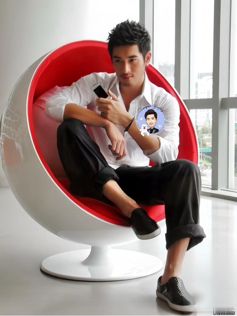 #高以翔[超话]#  三星手機代言2010 ​