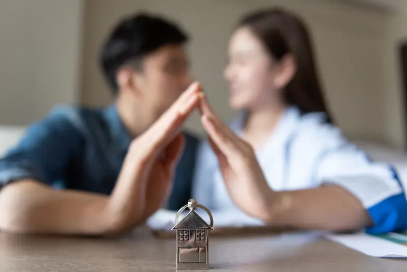 在我国一词多种表达很常见。丈夫的称呼有很多，比如老公、官人、外人、夫君...