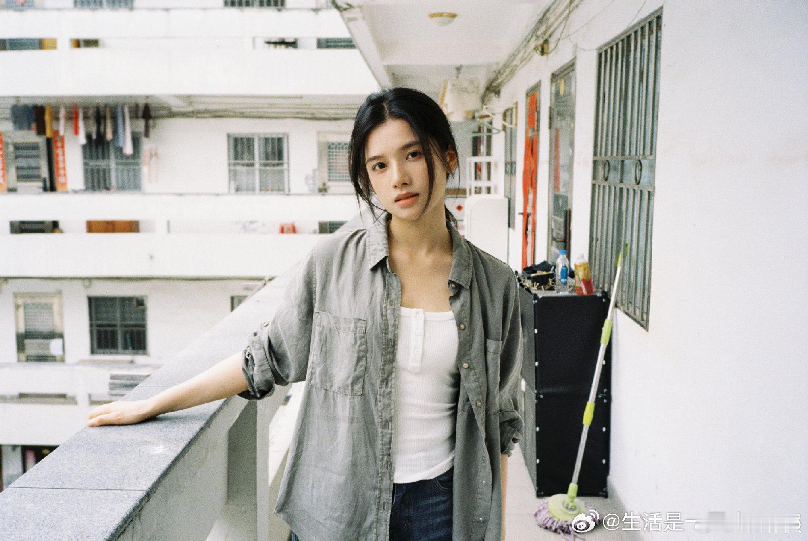 #张婧仪[超话]# 今天还没发铁#张婧仪任冬雪##张婧仪比亚迪秦MAX代言人# ​