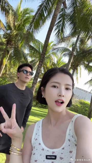 刷到王灿回应女儿嘴凸的事儿，我第一反应是：这也要拿出来讨论？小朋友的嘴...