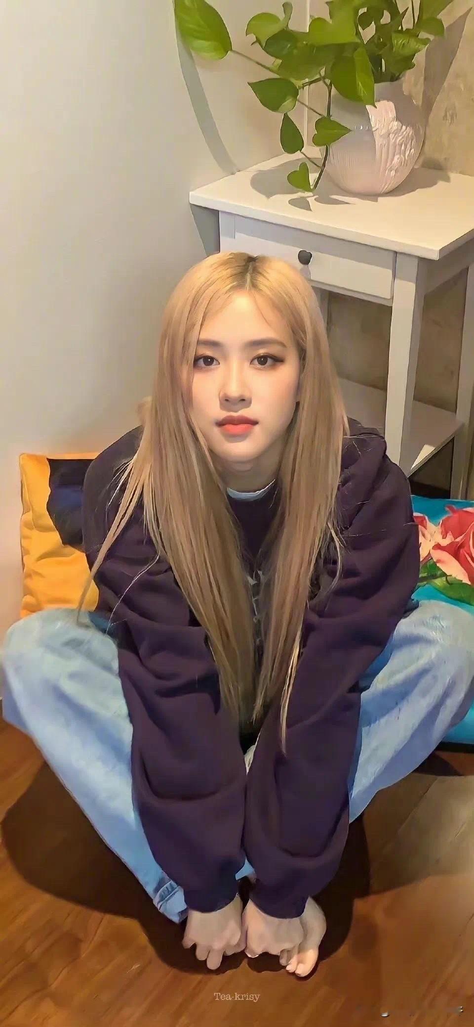 无论你在哪？看的就是你望眼欲穿的眼神，一种渴望的宠爱一种依赖的渴望