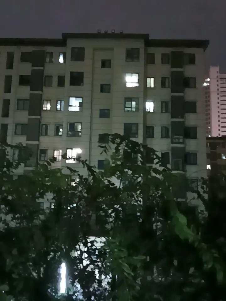 记住心中的梦想，定好目标，一步步前进！前进的路上，