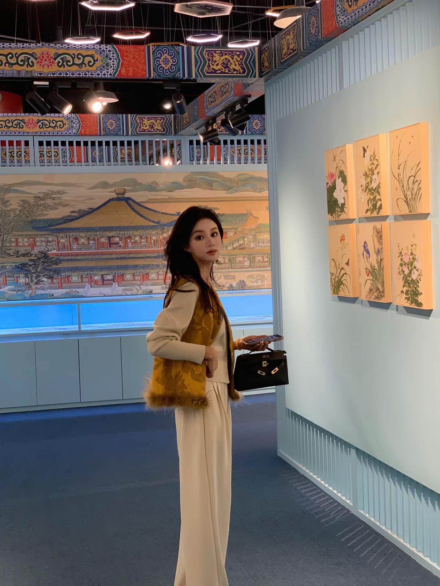 终极目标 经济独立精神富裕的勇敢真实小姐。