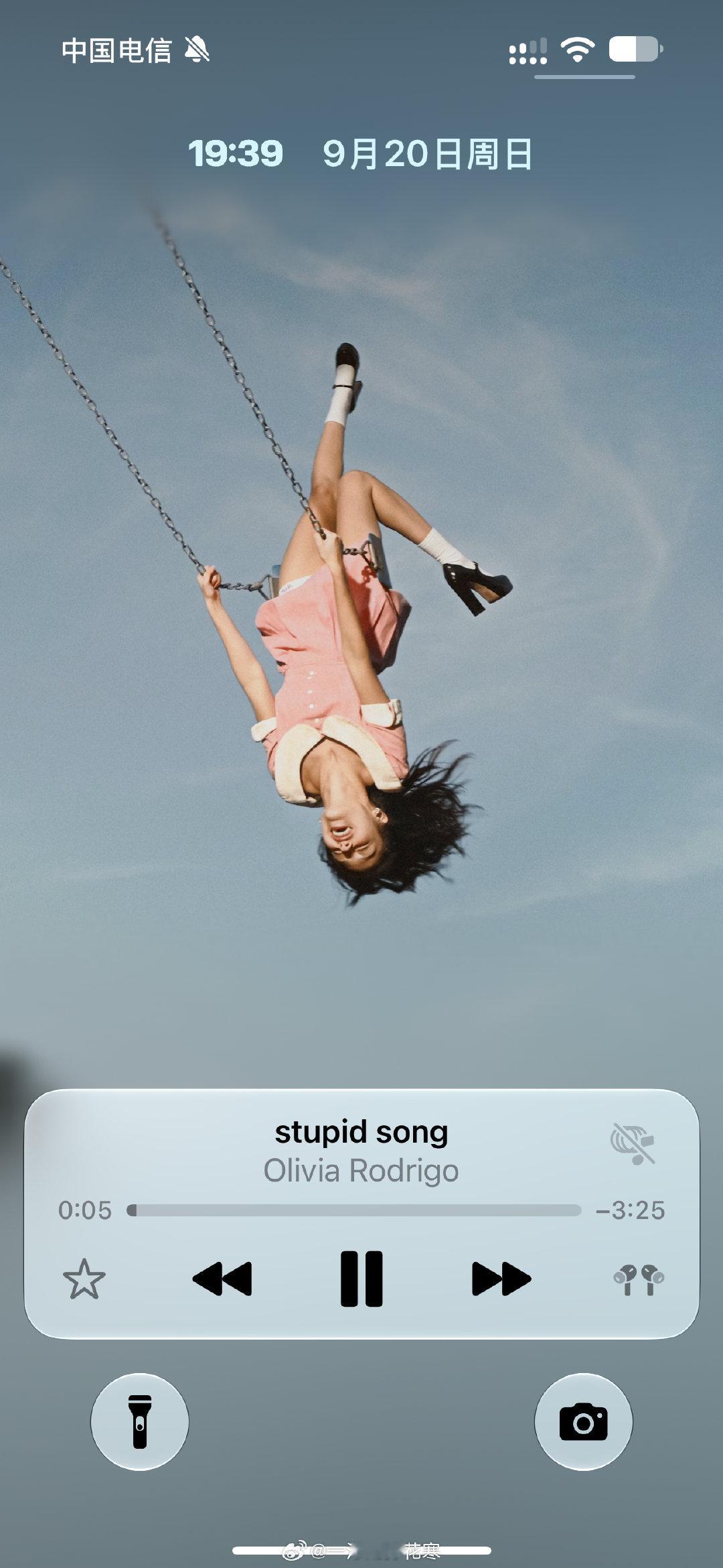 对不起之前骂你丑太大声了 ios27还是太权威了 ​