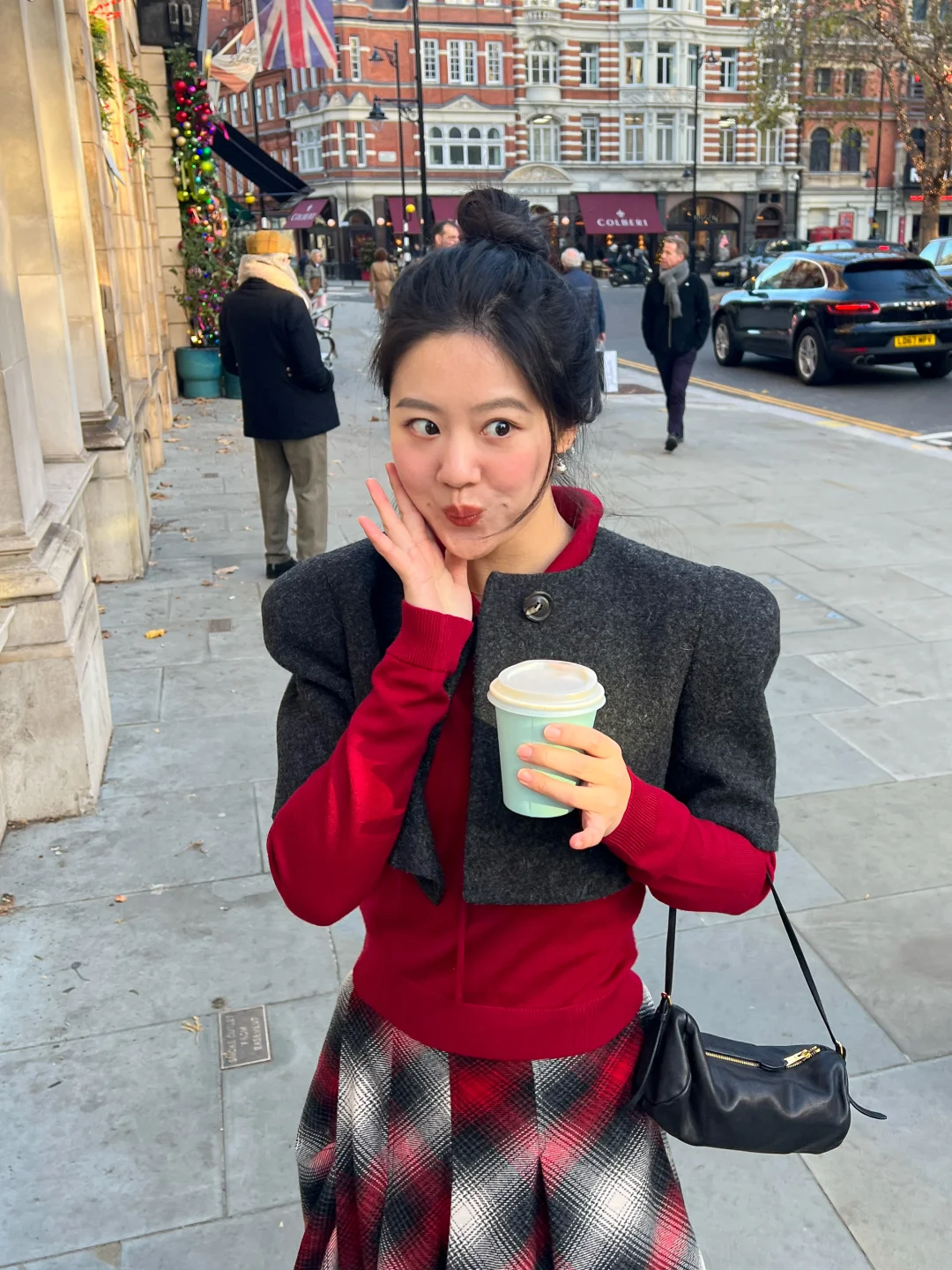 英伦了 爱穿颜色的冬令时