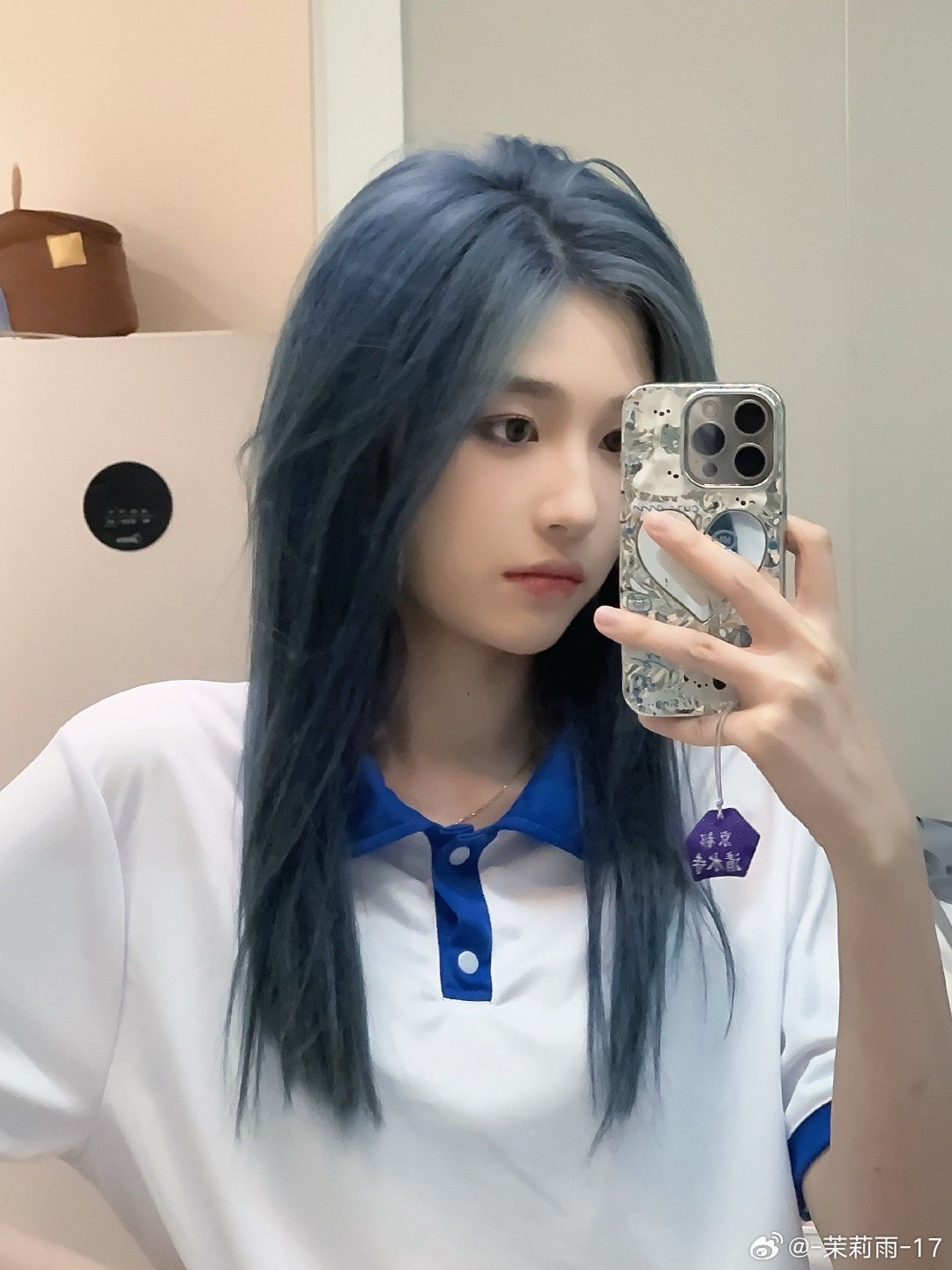 #王奕[超话]# “我对你的爱就像百合花的花语一样，纯洁而伟大 ” 𝓜𝓎 𝓁𝓸𝓋𝓮 𝒻𝓸𝓇 𝓎𝓸𝓊 𝒾𝓈 𝒶𝓈 𝓅𝓊𝓇𝓮 𝒶𝓃𝒹 𝓰𝓇𝓮𝒶𝓉 𝒶𝓈 𝓉𝒽#盛世美颜王奕# ​