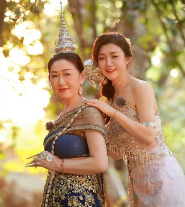 陈梦妈妈太给力，间接证明梦里头只是个笑话，到现在好多网友耿耿于怀，无法...