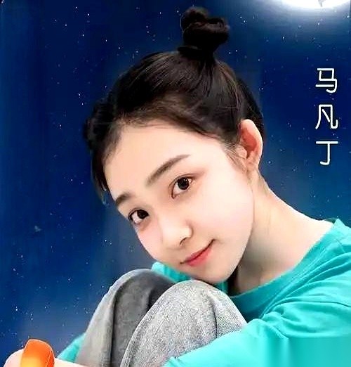 贺鹏在《兰香如故》里演的袁绍辉，穿着铠甲是个杀伐果断的冷厉武将。
这个角色婚后对上马凡丁演的林秀茹，却演出了完全相反的铁汉柔情。
戏播到第四十一集，弹幕里关于这个聪慧庶女形象神似林黛玉的刷屏讨论还没停下。
咱们平时追剧，很多时候就是看个热闹，一拉进度条，连主角本名叫啥都不一定记得住。
但这两个原本让