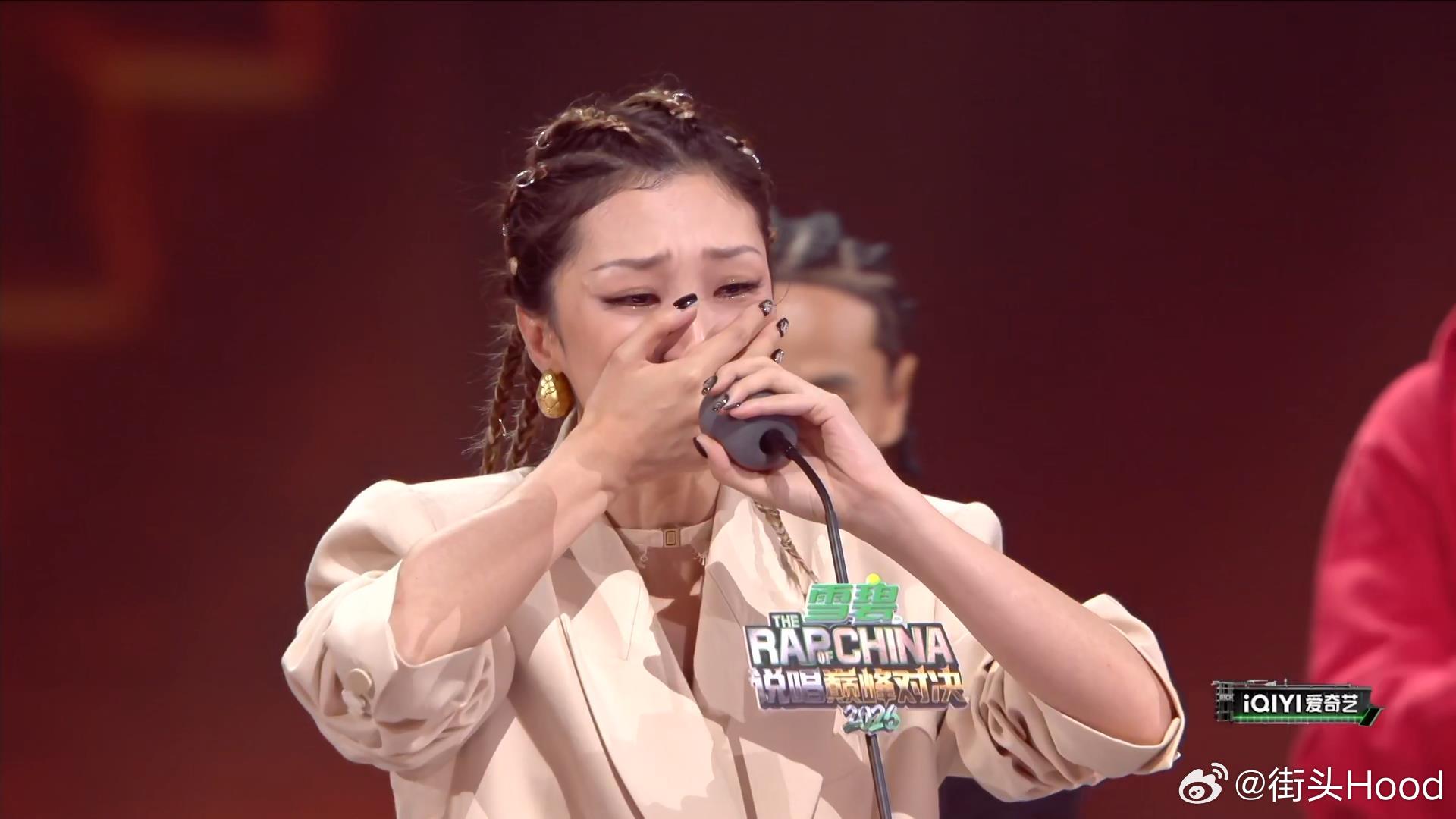 热泪了！Yamy成为第四位进入名人堂的Rapper

#说唱巅峰对决2026总决赛##中国说唱巅峰对决[超话]# ​