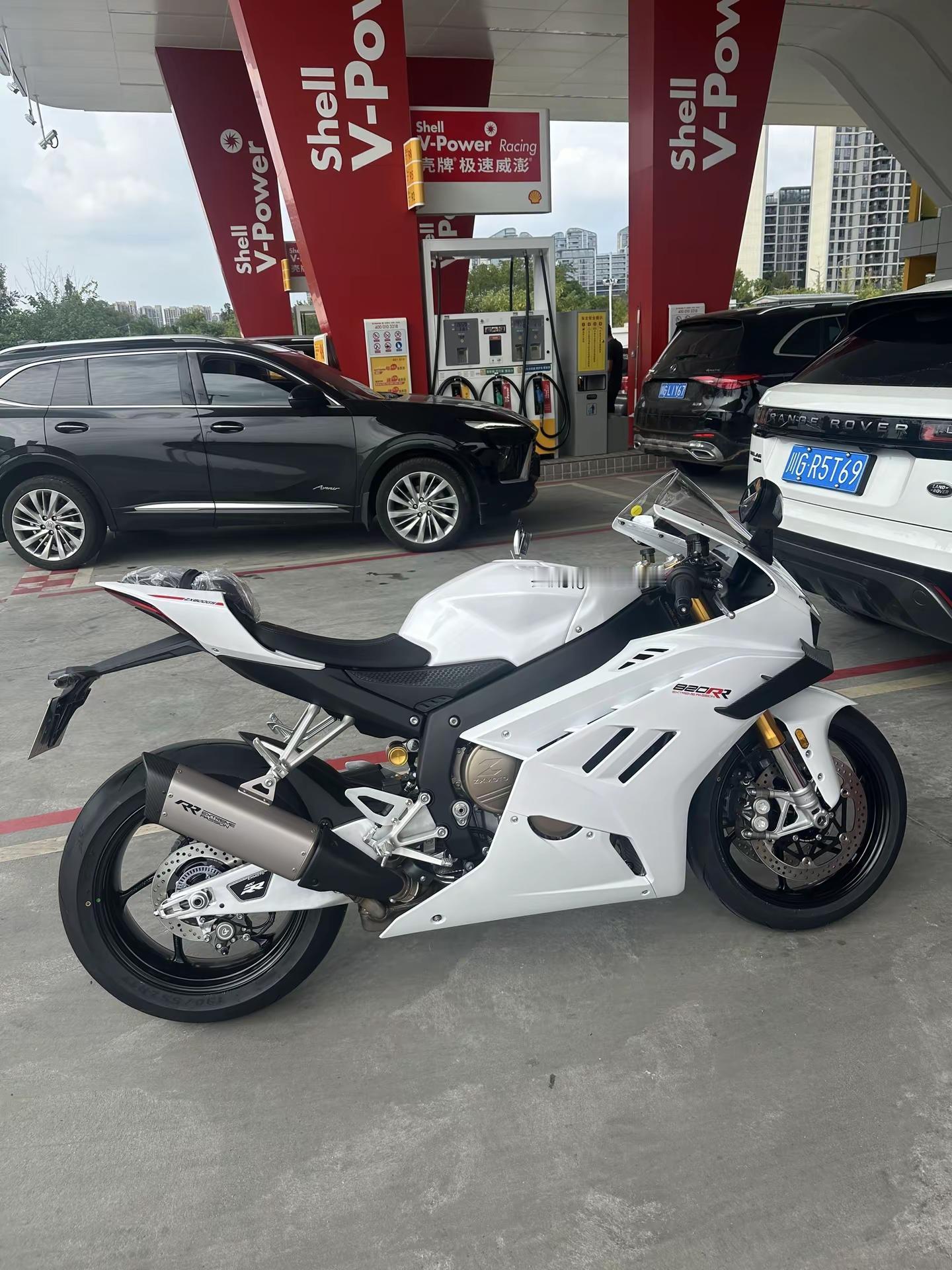不要拉爆我！😭张雪500 张雪820rr