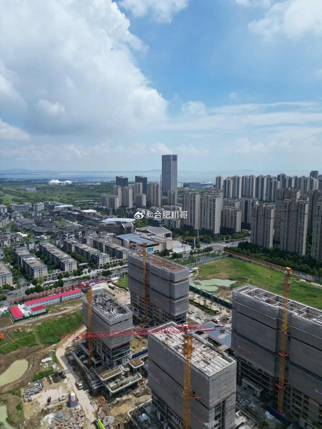 滨湖绿城潮鸣庐州最新进展
实景示范区暂未开放，开盘时间待定。#川哥踩盘#
