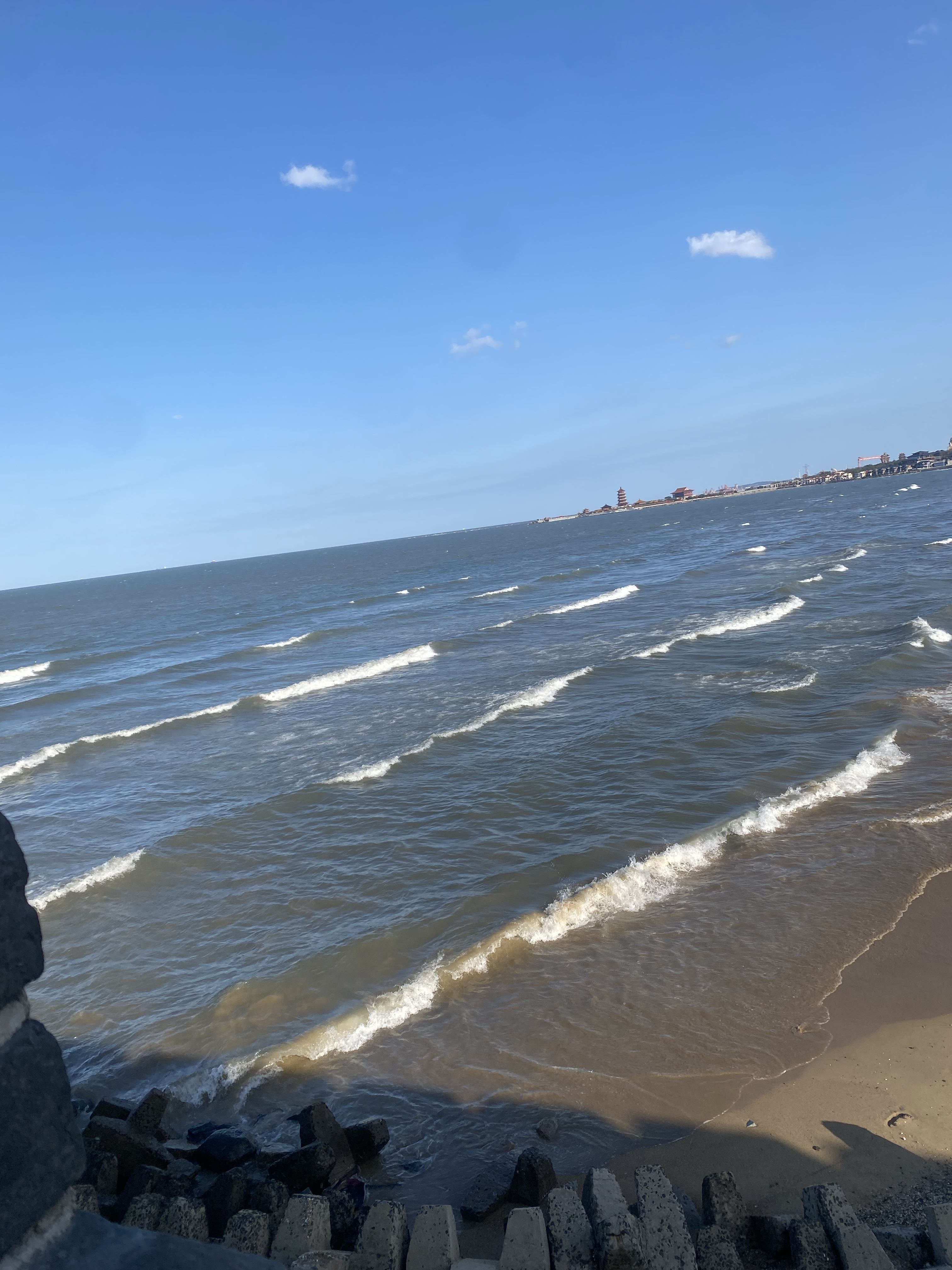 分享我这周有趣的事：分享个朋友看病趣事：一友痔疮去看医生，想着看屁股总...