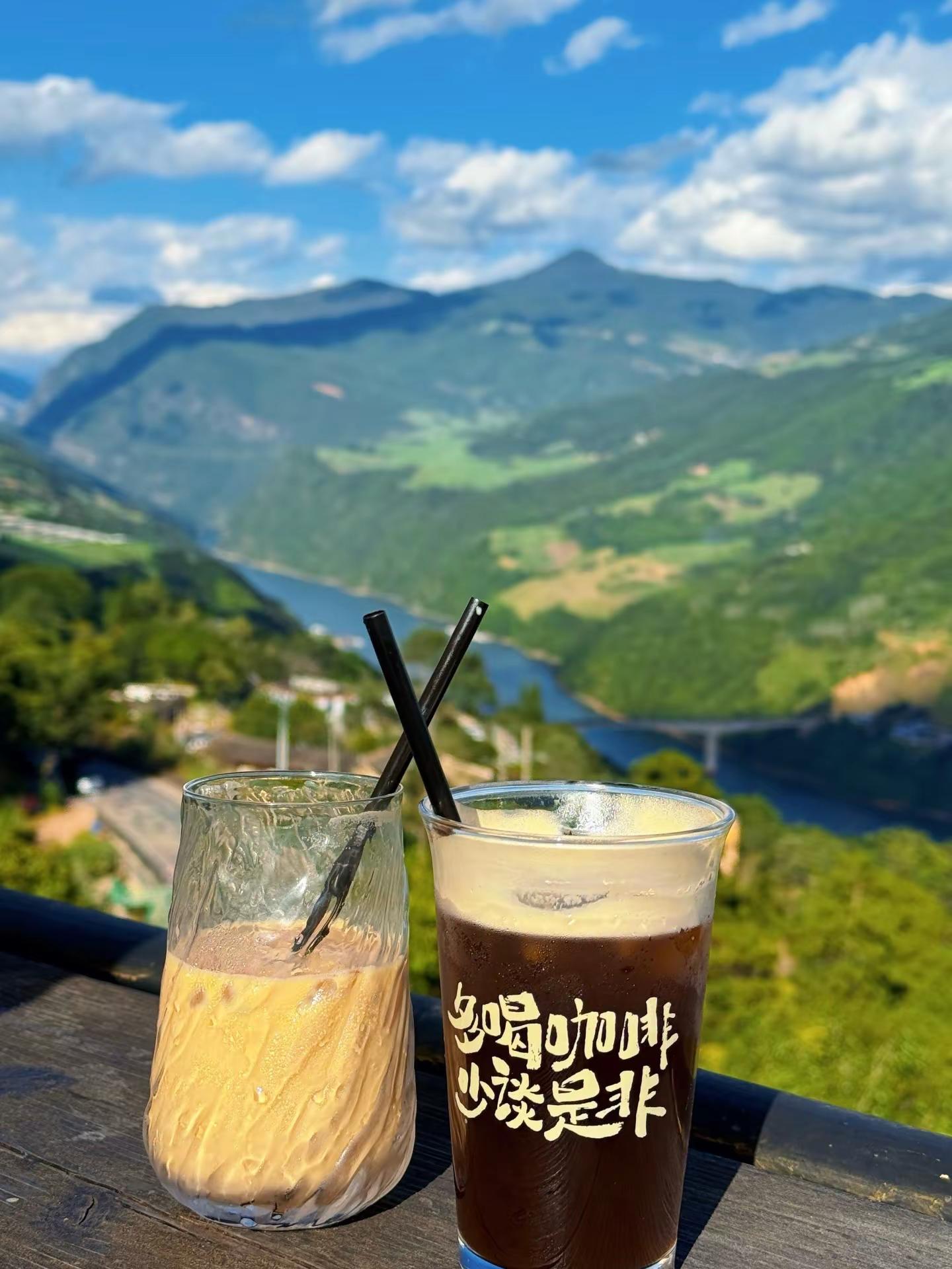 人设：情绪稳定（装的）