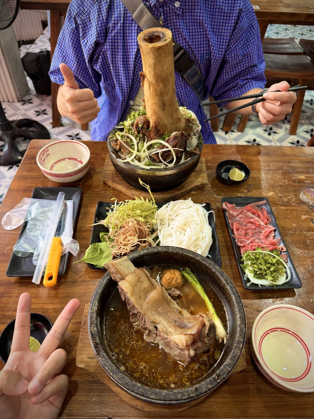 越南胡志明🇻🇳这家牛排粉真的好NB呀！！！！！！