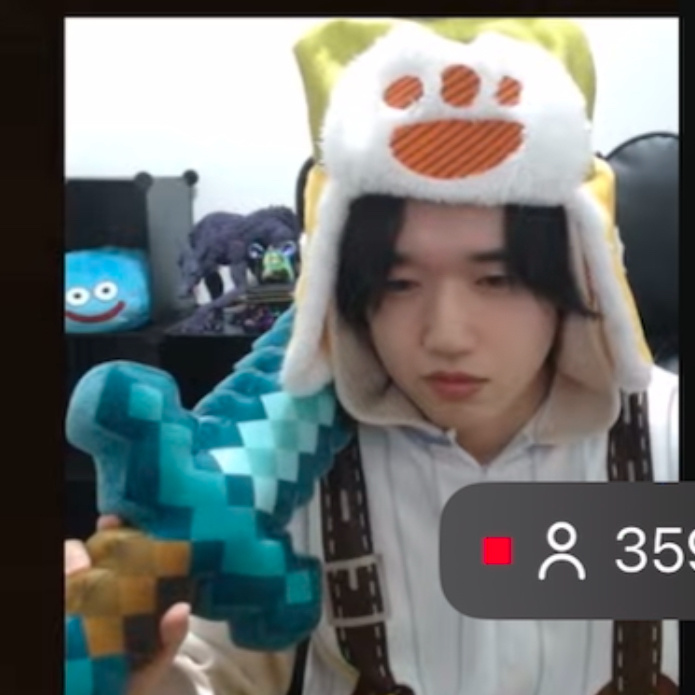 熊大 光头强又来砍树了ヽ(ﾟДﾟ)ﾉ ​​​