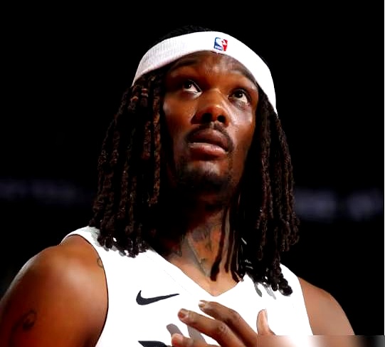 刚打一年就想卖掉中国小伙杨瀚森？    开拓者媒体人琼斯最近在节目里建...