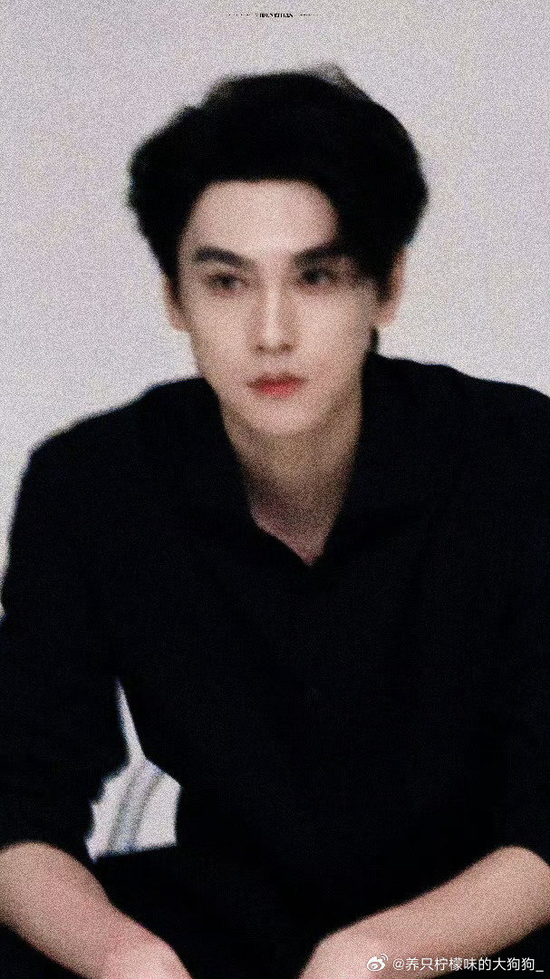 #田栩宁廿九循光共赴新章#💛#田栩宁0919生日快乐#

你是我长夜将尽时，等来的黎明。
You are the dawn I wait for at the end of long night.

💛⚡️✨☀️ ​