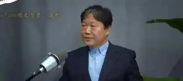 美军11艘核航母全员出动、倾尽顶尖战力，真能打赢一场近海战争？一位韩国军事专家大胆断言：全力进攻中国的美军，最终只会落败。比起胜负定论，更值得深思的核心问题是：美国为何彻底丧失了挺进中国近海作战的能力？

这番论断出自韩国军事专家金大中在2025年首尔国防论坛的发言，他依托专业数据推演得出的结论，颠