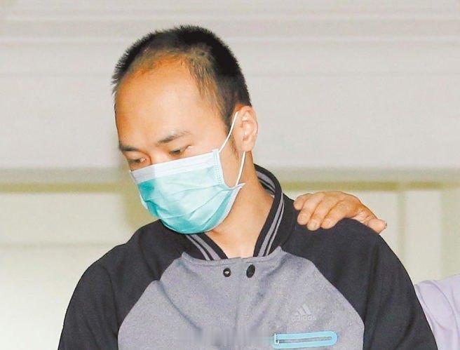 台湾富少李宗瑞因多起性侵案判刑有期徒刑29年10个月，并在台北监狱服刑，他父亲李岳苍近日病逝，依照台湾省《监狱行刑法》规定，收容人的父母丧亡时，由机关长官核准戒护返家探视。北监表示，不便透露收容人隐私，但依照相关规定，收容人确实可以依法申请返家奔丧。

李宗瑞父亲李岳苍传出病逝，享寿78 ​