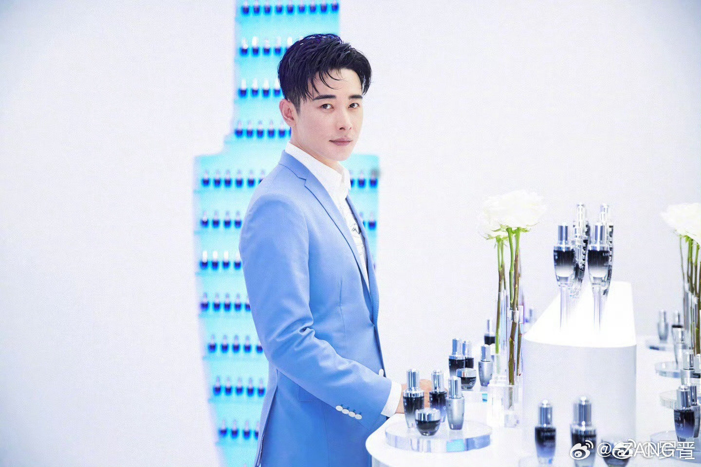 #罗晋[超话]# 
好嫩 ​