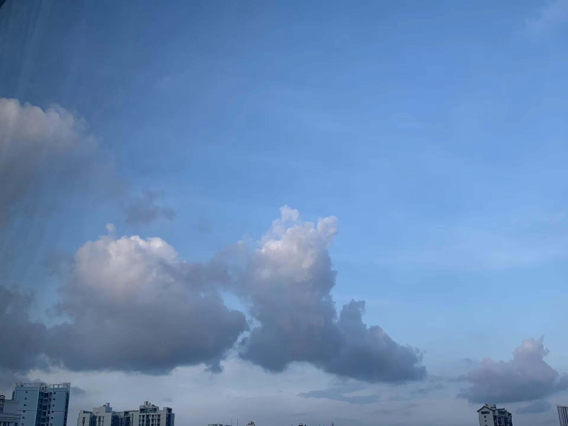 给自己一个放空的时间，好好感受《梓渝》，🌙 ⚡ 🌽感谢过去一直有好好加油的自己！一切的一切成全了更好的梓渝！甜玉米会一直陪伴你继续远行！ 致亲爱的自己 梓渝 180190