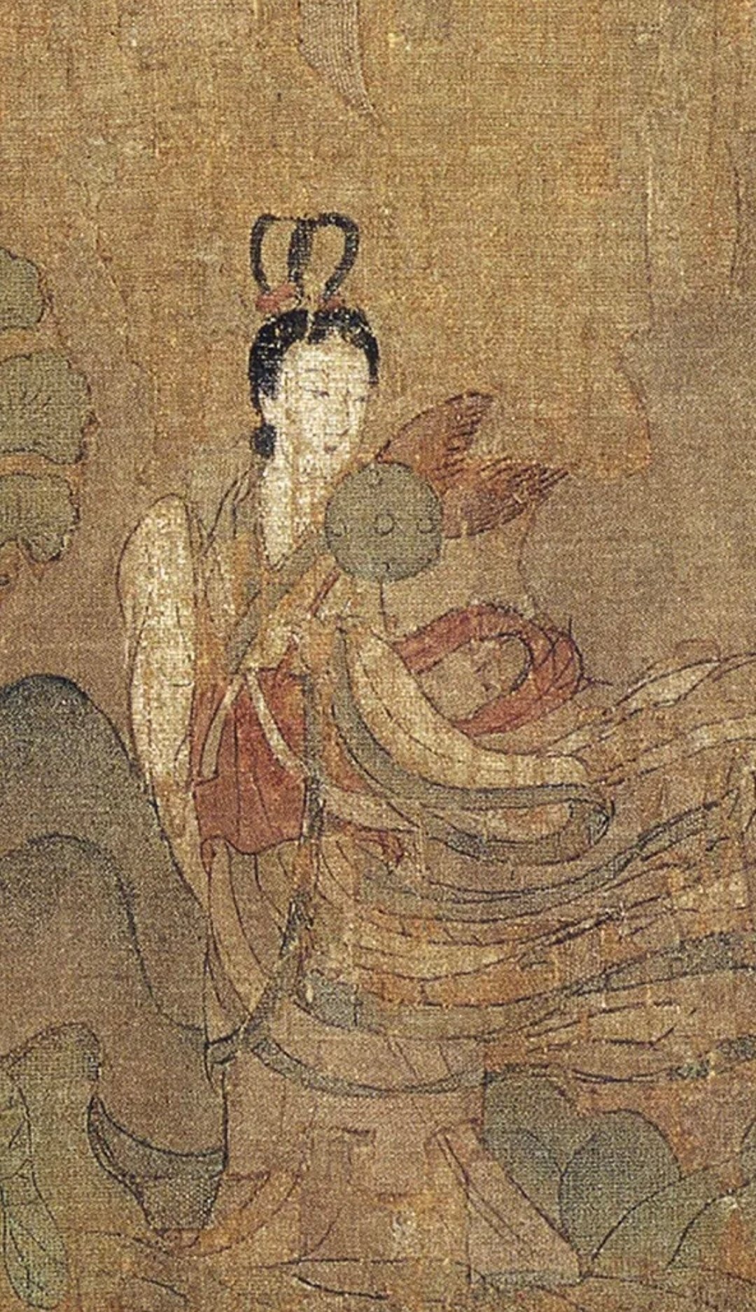 于正你要复原，你能不能把额头两侧的金钗去掉啊！过犹不及懂不懂。白鹿朝玉阶严朝朝虽然是宫里贵人，但是贵在地位气场，不在浮夸的头饰，你看你参照的洛神赋图原画，人家里面也没那么多繁琐的金钗啊！ ​