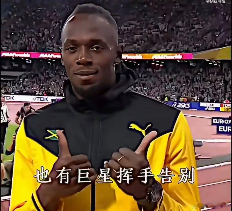 宇树科技发布了一台机器人，极限速度12.658m/s，原地跳高2米，两...