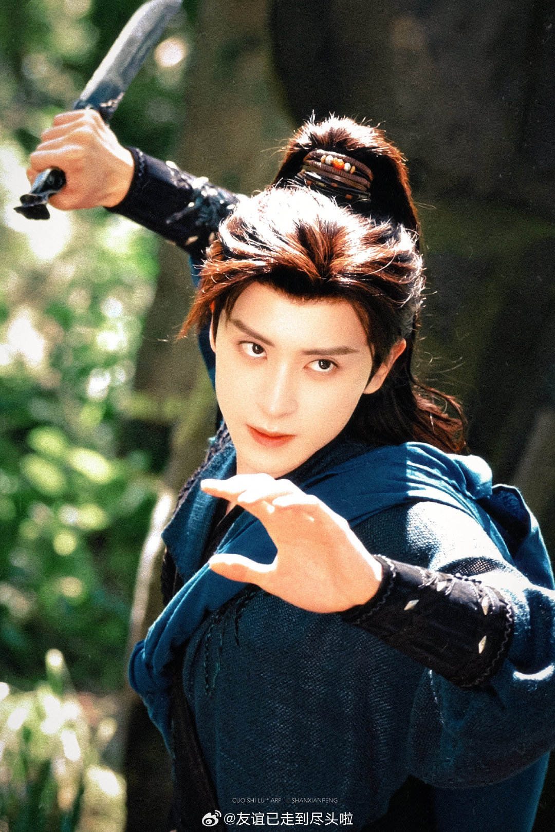 《我欲乘风》定下虞书欣敖瑞鹏了，腾讯视频刚刚更新的主演信息。
甜妹＋猴系帅哥的主演搭配，王一栩铁了心要再出仙侠爆款 
#虞书欣敖瑞鹏 我欲乘风# #我欲乘风# ​