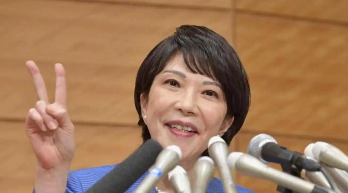 “45个国家和地区，一个都没缺席！”

中国主力全去了，高市早苗这次真能松口气吗？

中国游泳队40名运动员名单定下来了，张雨霏、汪顺、潘展乐、覃海洋都在里头。足球那边，23名男足球员名单公布出来，吴曦、张玉宁、朱辰杰3名超龄球员跟着队伍走。女足同样报了23人，王霜、张琳艳、吴海燕领衔出战。乒乓球交