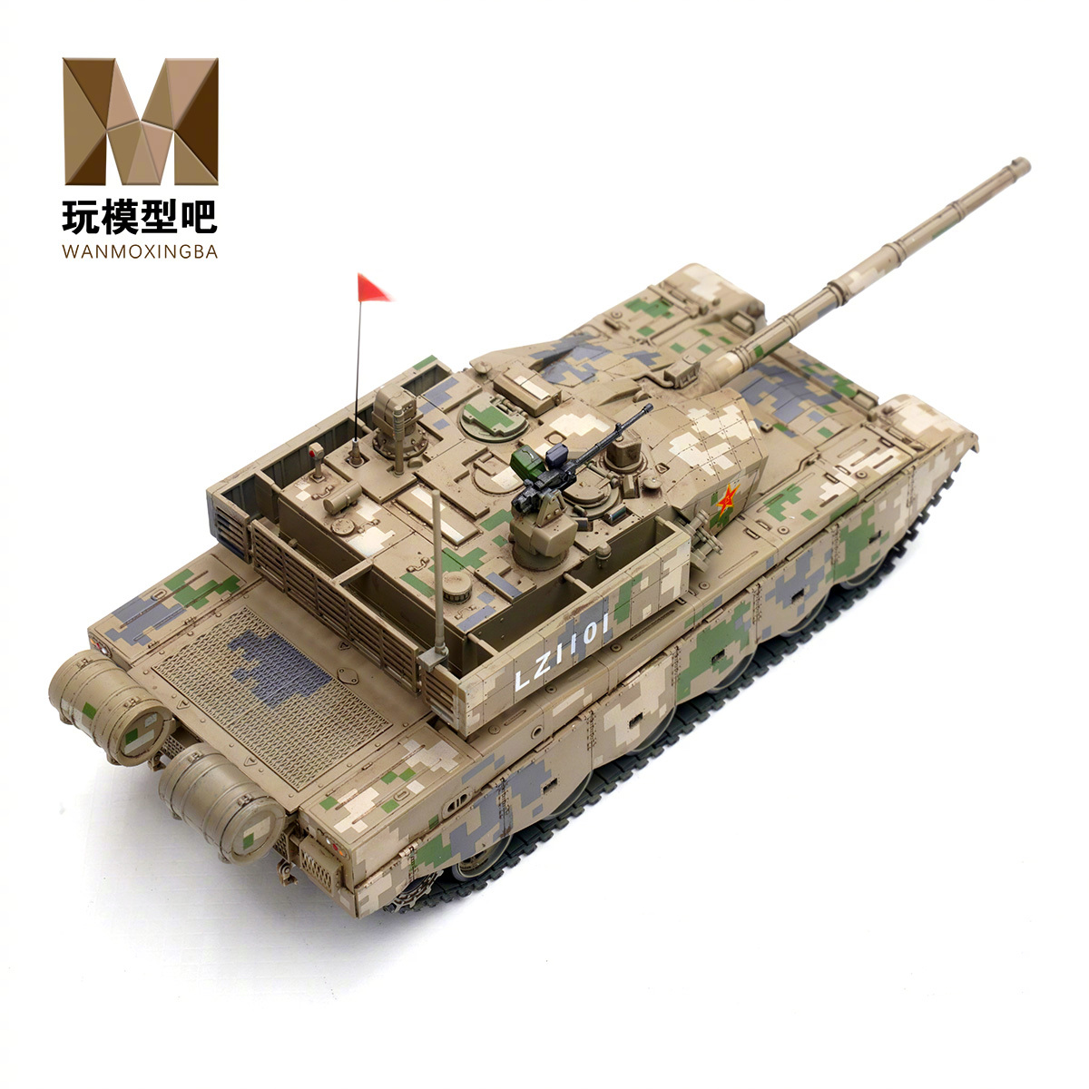 1:72 ZTZ-99B主战坦克塑料成品推推乐模型出货！丝滑享受谁推谁知道[酷]#72比例模型##坦克推推乐# 采用MENG板件制作，全新CNC黄铜悬挂，负重轮、主动轮、诱导轮和拖带轮可动，实现液压减震效果，履带3D打印材质，炮塔可转动、观察孔虹膜、乘员舱盖可开启，高射机枪和激光压制系统磁吸安装。 ​
