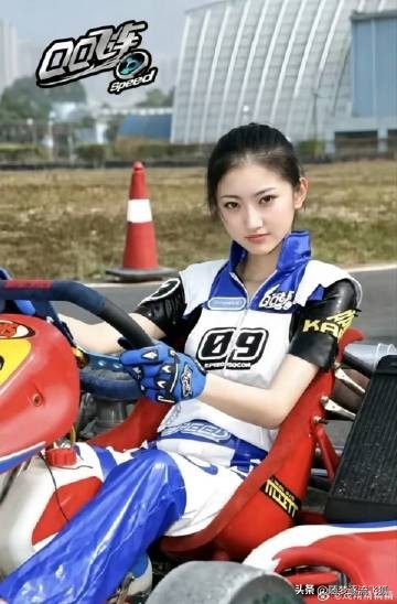 景甜风波后的状态景甜就是天生丽质，可惜美女眼光不好，每次都碰上……所以大美女的情路也并非一帆风顺，这就是命吧？ 韦雪说景甜很可怜