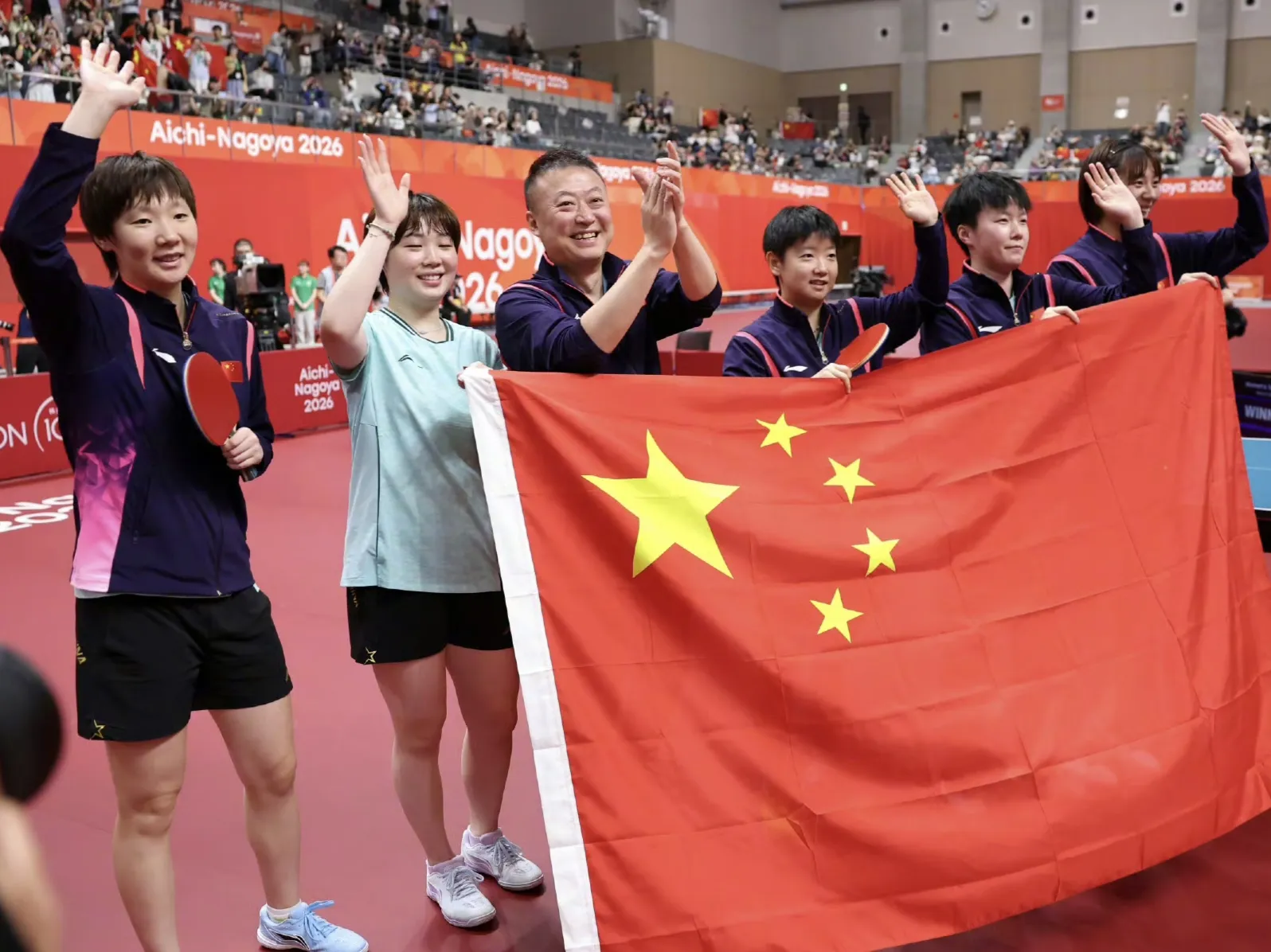国乒女队亚运会战绩排行榜:
1.王曼昱(3金)
女单金牌、女双金牌、女团金牌。
2.蒯曼(3金)
混双金牌、女双金牌、女团金牌。
3.孙颖莎(1金2银)
女团金牌、混双银牌、女单银牌。
4.陈熠、范姝涵(1金)
女团金牌。

本届亚运会国乒女队交出亮眼成绩单，队伍内部战绩榜清晰展现每位队员的收获。王