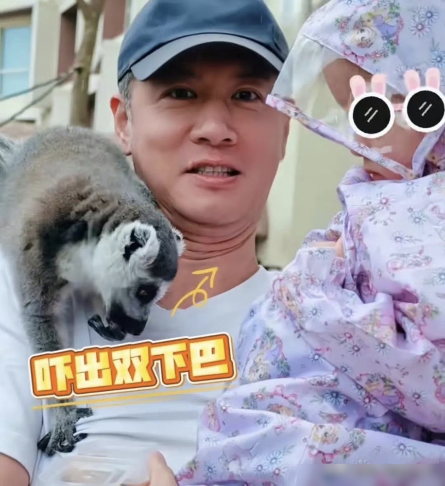 任重和孙骁骁的婚姻，居然是对唱衰最狠的一记耳光。
当初他俩在一起，几乎没人看好，劝分的评论能盖起高楼，毕竟孙骁骁过去的争议不少，谁都觉得任重接不住。
可这俩人呢，一声不吭，直接跑去孙骁骁老家重庆定居，任重还立下规矩，离家拍戏绝不超过三天。别人镜头前秀恩爱，他俩在街边吃小面，抱着女儿逛公园，把日子